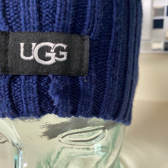 Ugg Yarn Pompom Cardi Mix Stitch Knit Beanie Hat - Picture 2 of 3